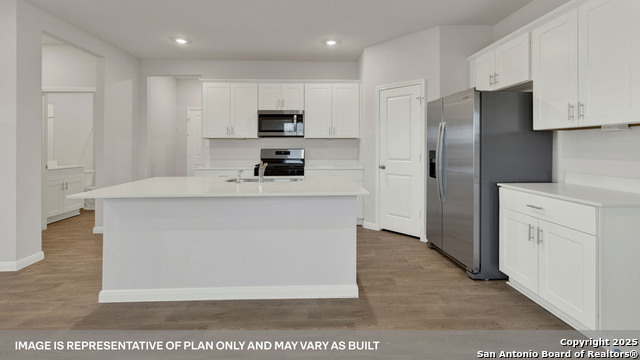 Image 9 of 46 For 141 Raymondville Path