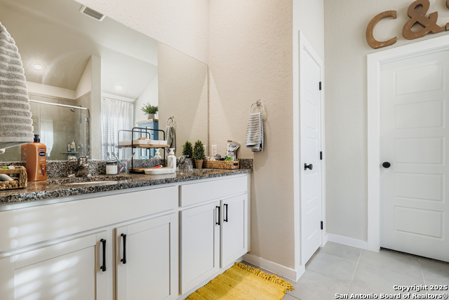 Image 14 of 29 For 1100 River Wood