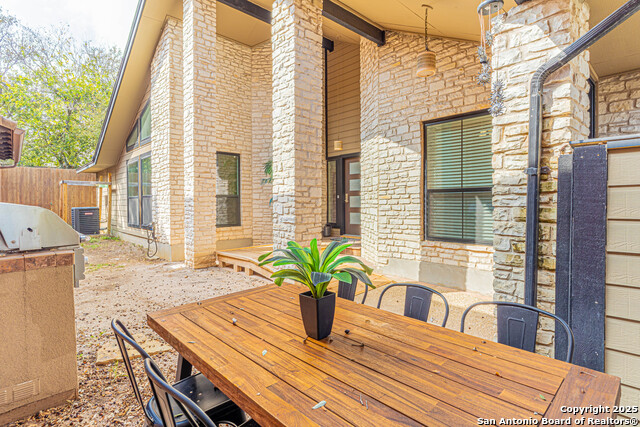 Image 10 of 52 For 1106 River Vista W