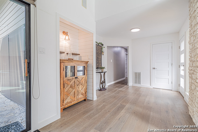 Image 17 of 52 For 1106 River Vista W