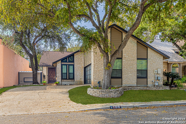 Image 2 of 52 For 1106 River Vista W