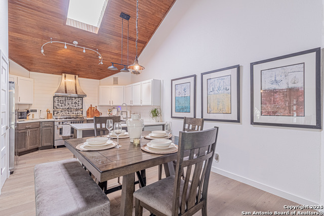 Image 21 of 52 For 1106 River Vista W