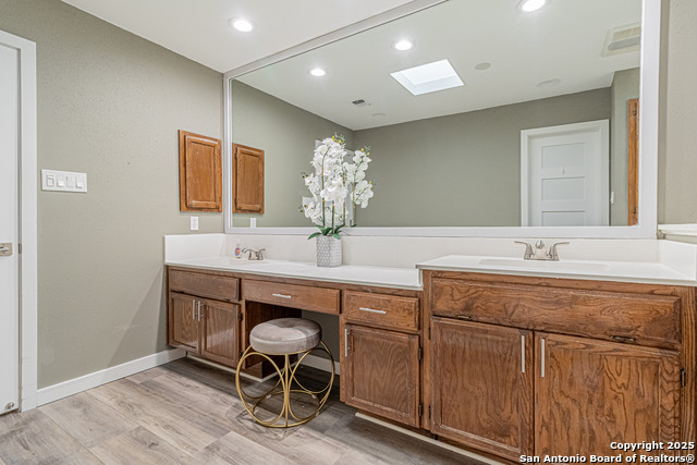 Image 38 of 52 For 1106 River Vista W