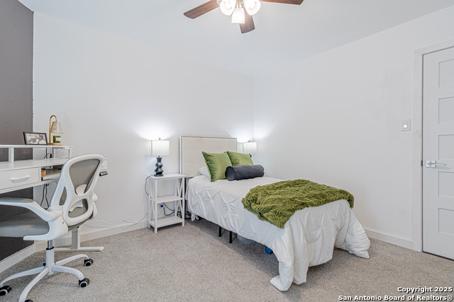 Image 41 of 52 For 1106 River Vista W