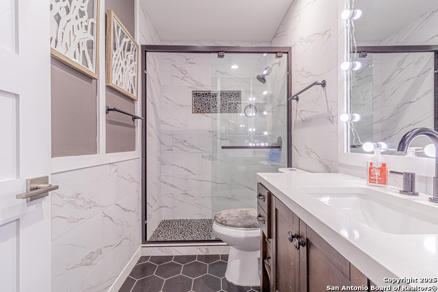 Image 43 of 52 For 1106 River Vista W