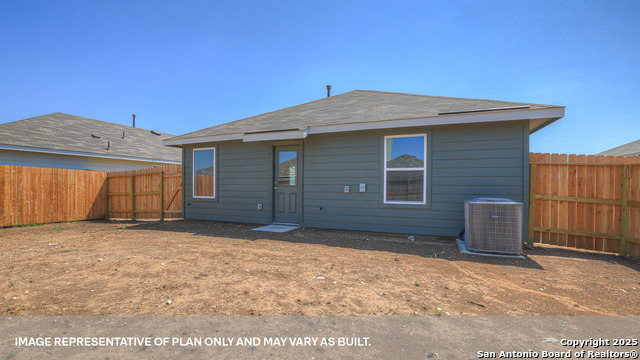 Image 21 of 24 For 750 Jennifer Way