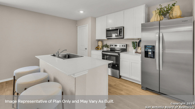 Image 16 of 30 For 742 Jennifer Way