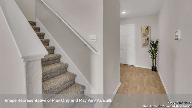 Image 4 of 30 For 742 Jennifer Way