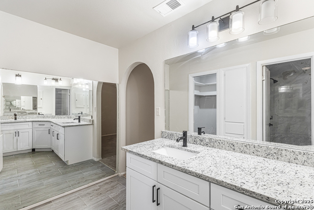 Image 20 of 25 For 5914 Forest Mill