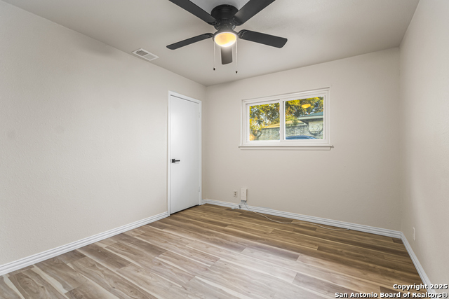 Image 9 of 25 For 5914 Forest Mill