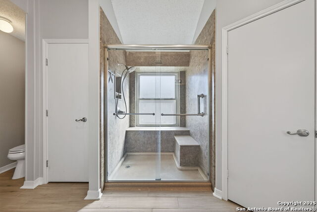 Listing photo id 17 for 7515 Forest Edge