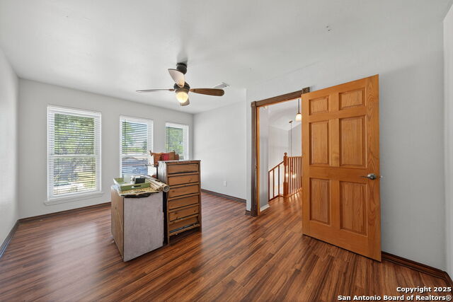 Listing photo id 18 for 7515 Forest Edge