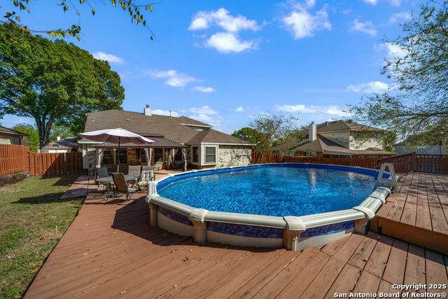 Listing photo id 24 for 7515 Forest Edge