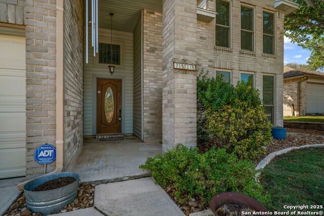 Listing photo id 2 for 7515 Forest Edge