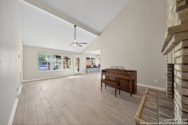 Listing photo id 4 for 7515 Forest Edge