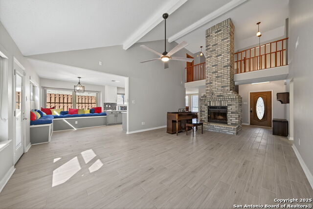 Listing photo id 5 for 7515 Forest Edge