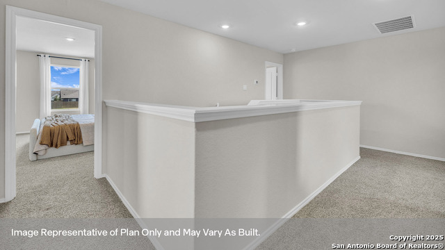 Image 25 of 30 For 746 Jennifer Way