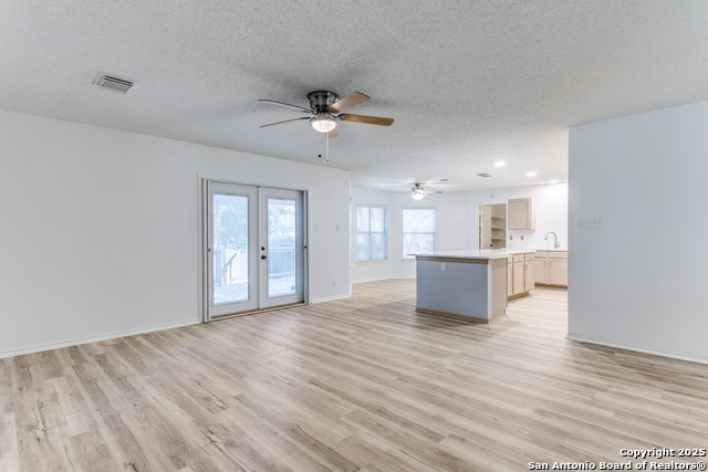 Image 14 of 31 For 2814 Redrock Trl