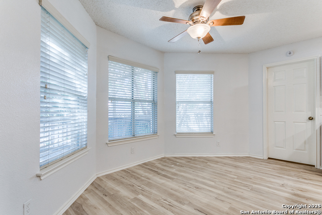 Image 18 of 31 For 2814 Redrock Trl