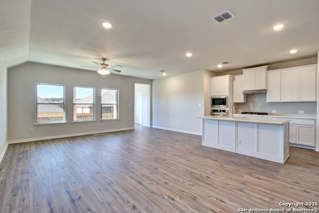 Image 6 of 22 For 2118 Shepards Street