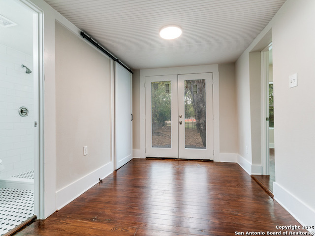 Image 15 of 25 For 1035 Elsmere W