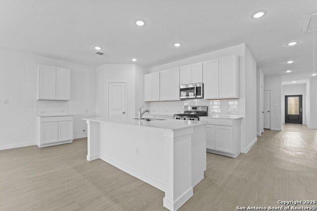 Image 14 of 25 For 3832 Northaven