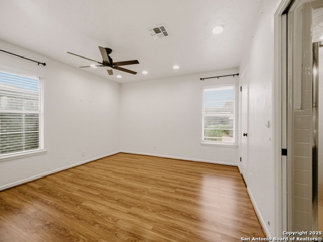 Listing photo id 15 for 4313 Driftwood Pl