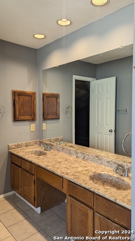 Image 24 of 39 For 5758 Spring Moon