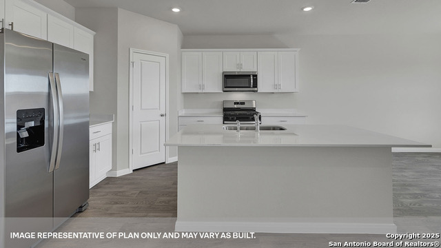 Image 14 of 46 For 109 Morning Side Grove