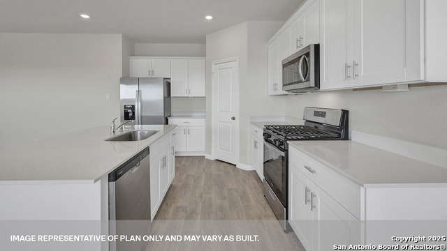 Image 16 of 46 For 109 Morning Side Grove