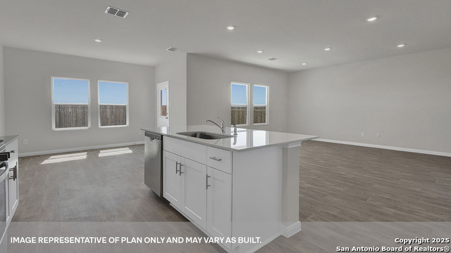 Image 19 of 46 For 109 Morning Side Grove