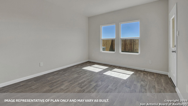 Image 21 of 46 For 109 Morning Side Grove