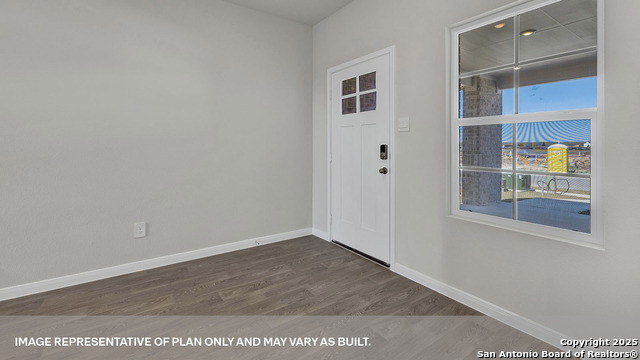 Image 3 of 46 For 109 Morning Side Grove