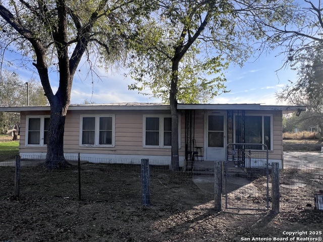 Image 2 of 14 For 85 Brazos  