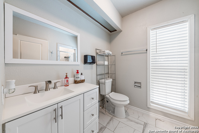 Image 32 of 45 For 8738 Garden Ridge