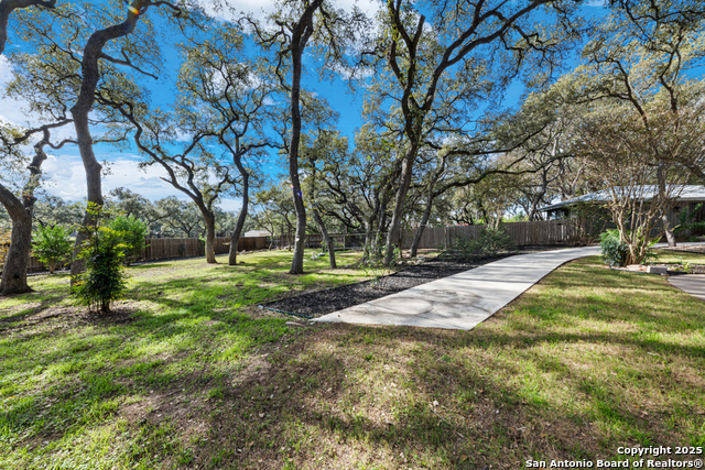 Image 38 of 45 For 8738 Garden Ridge