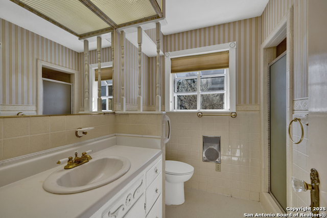 Image 17 of 41 For 116 Crestview