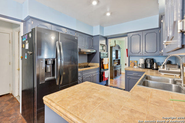 Image 13 of 36 For 3514 Red Oak Ln