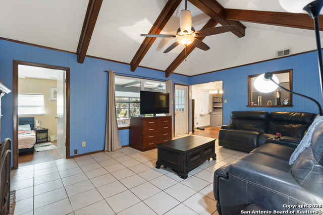 Image 16 of 36 For 3514 Red Oak Ln