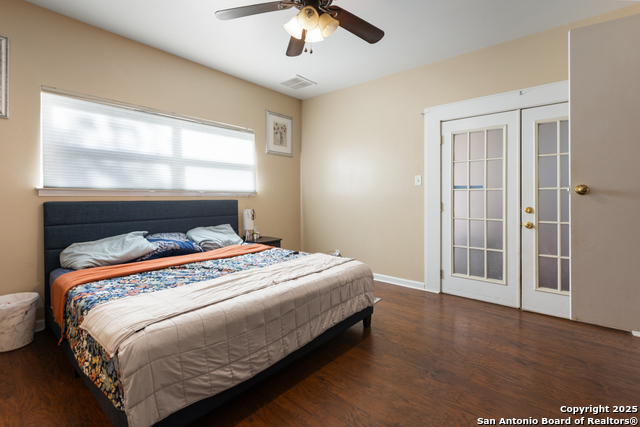 Image 18 of 36 For 3514 Red Oak Ln