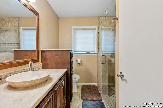 Image 22 of 36 For 3514 Red Oak Ln