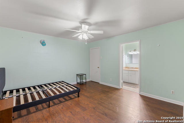 Image 25 of 36 For 3514 Red Oak Ln