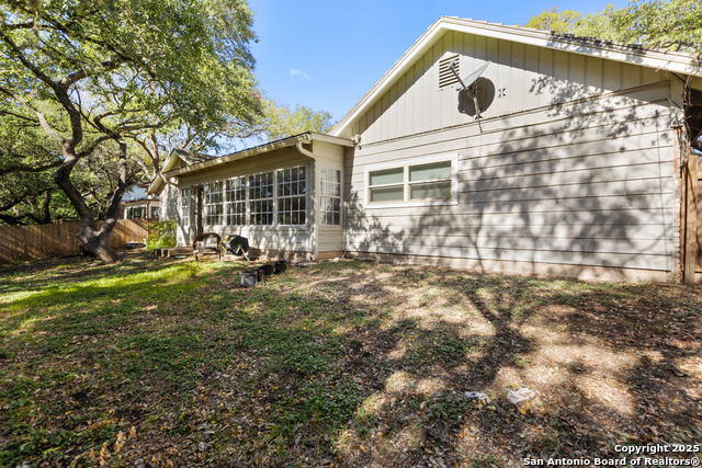 Image 31 of 36 For 3514 Red Oak Ln