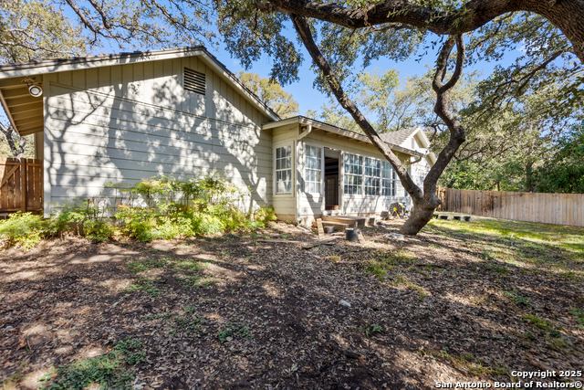 Image 34 of 36 For 3514 Red Oak Ln