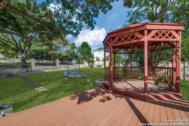 Image 13 of 33 For 6410 Laurel Hill