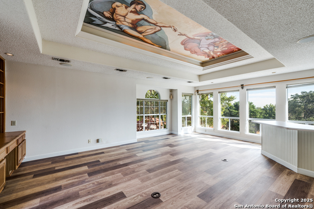 Image 15 of 33 For 6410 Laurel Hill