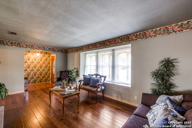 Image 18 of 33 For 6410 Laurel Hill