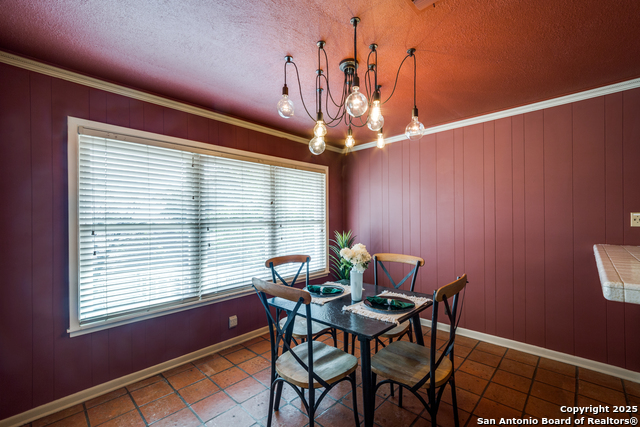 Image 21 of 33 For 6410 Laurel Hill