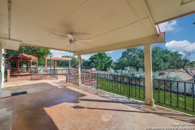 Image 25 of 33 For 6410 Laurel Hill