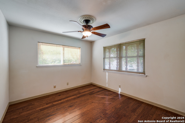 Image 28 of 33 For 6410 Laurel Hill